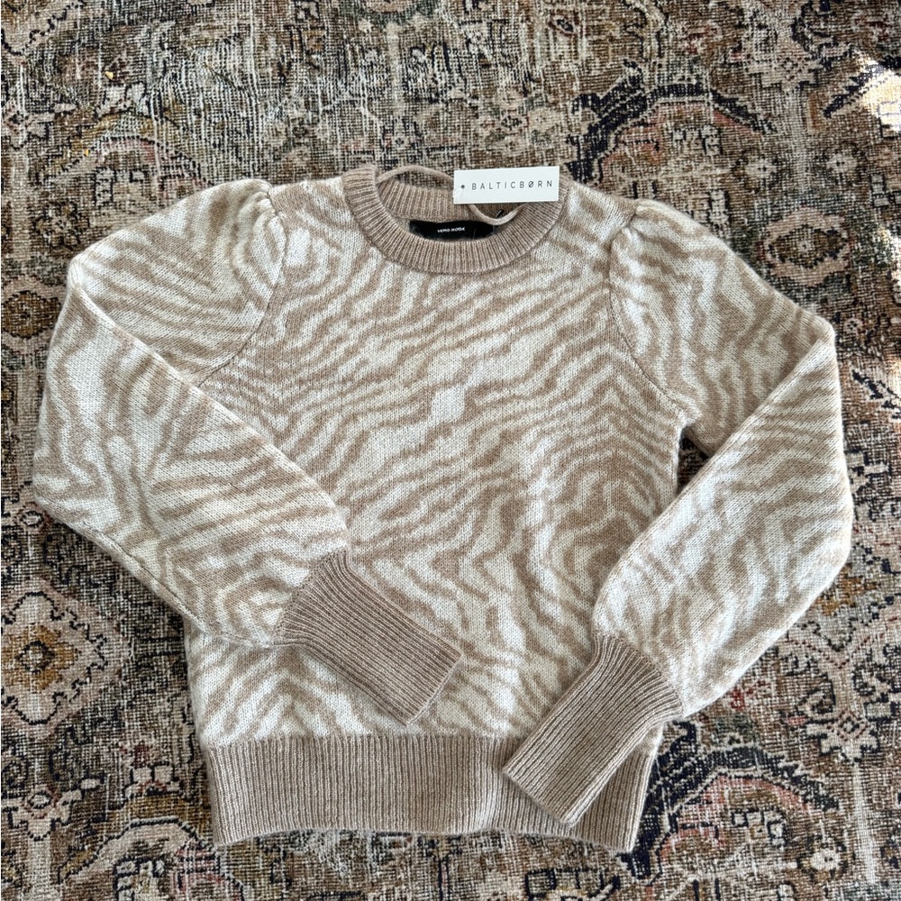 Vero Moda Beige and Cream Patterned Sweater